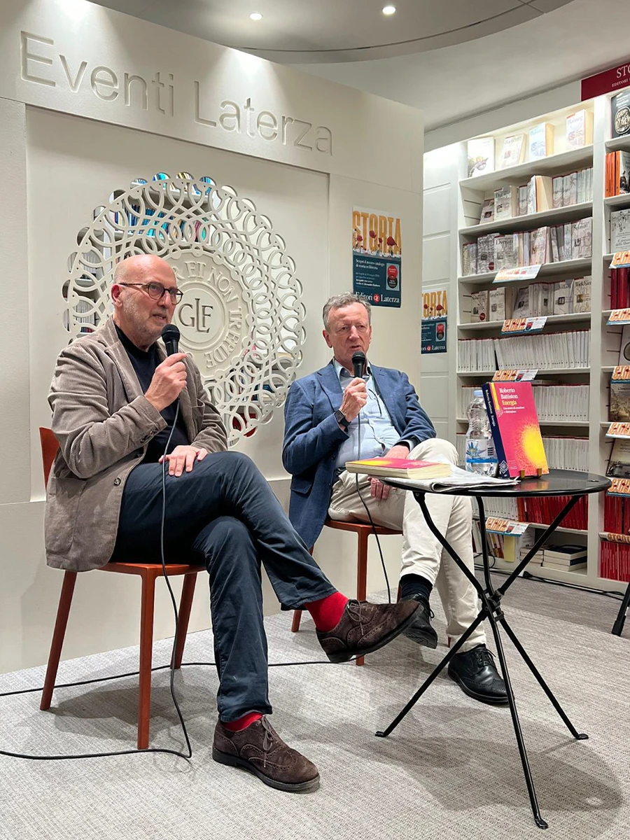 Rassegna "Acqua, Terra, Fuoco, Aria": quarto incontro con la partecipazione di Roberto Battiston