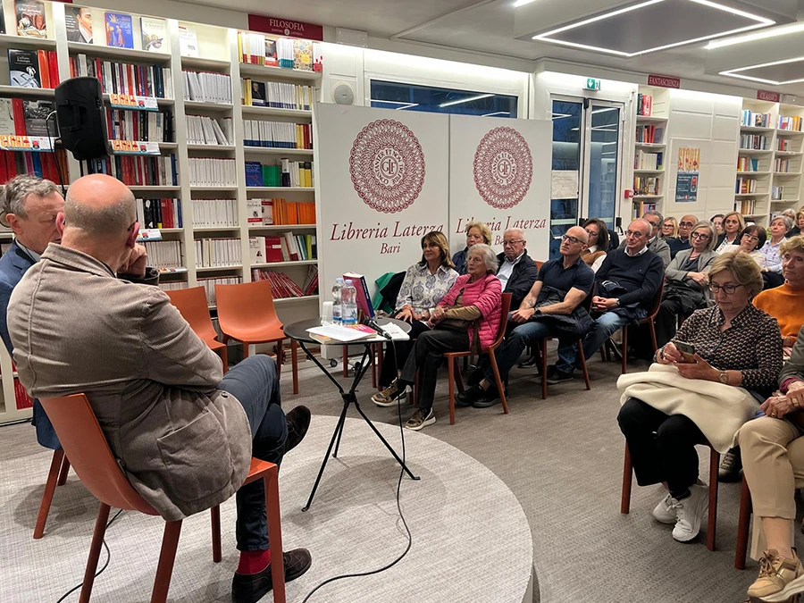 Rassegna "Acqua, Terra, Fuoco, Aria": quarto incontro con la partecipazione di Roberto Battiston